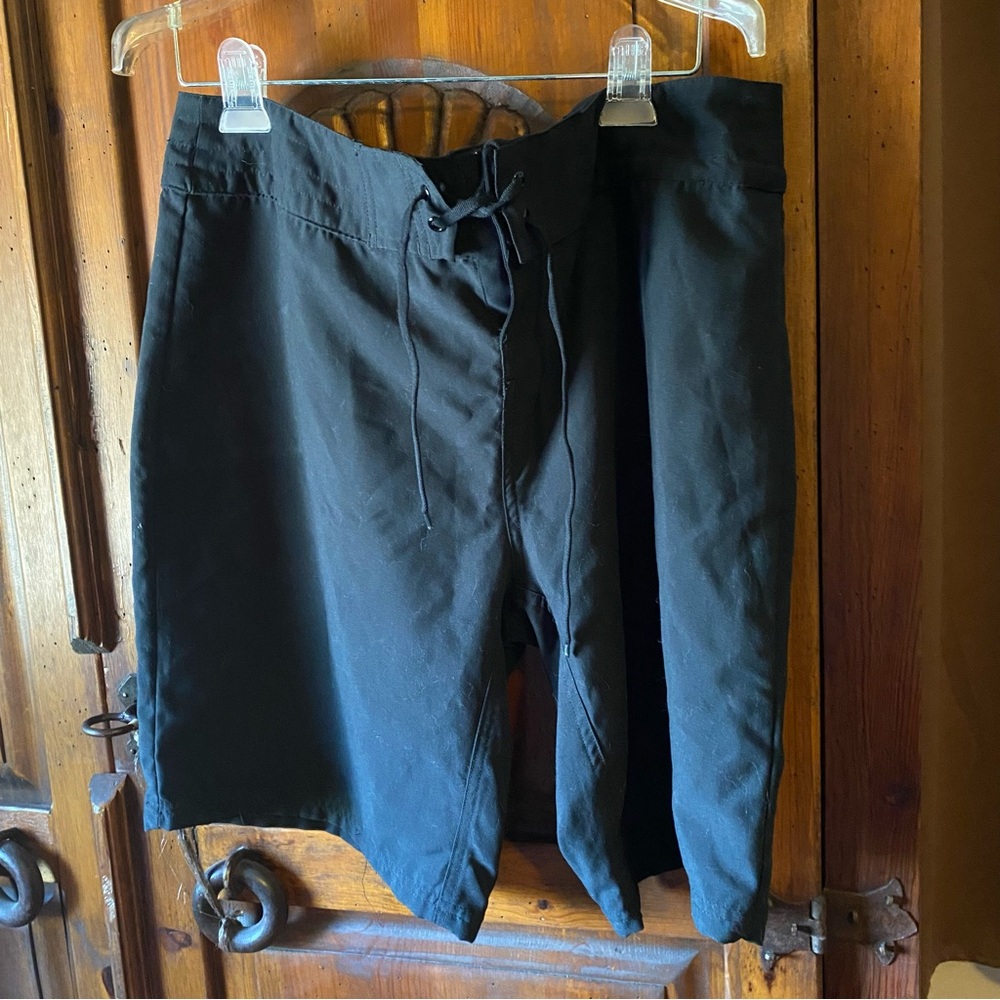 Women’s Black Swim/Kayak Shorts – Adjustable 19” Waist